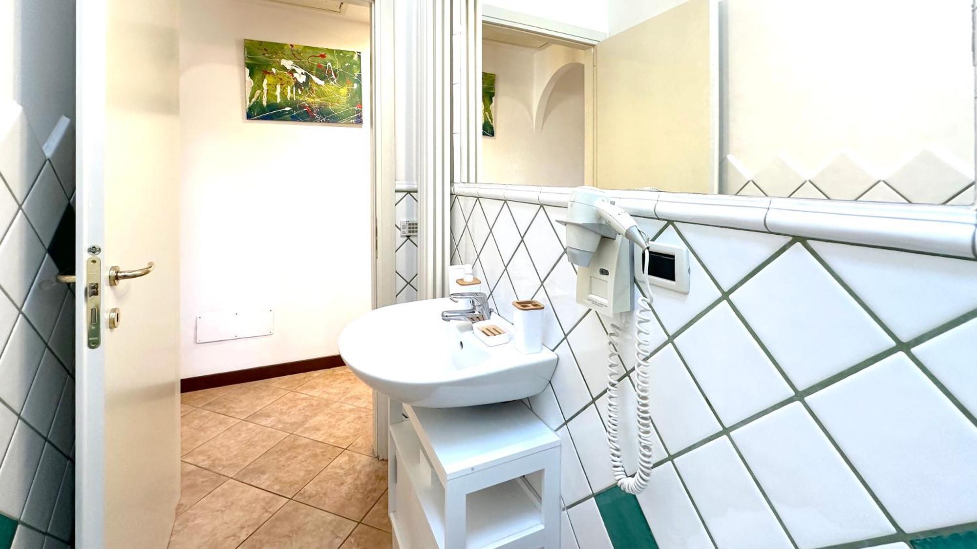 Int 4 - Suite Edoardo By Residence San Luca Bologna Eksteriør billede